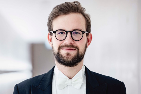 Ein Portrait von Julian Pontus Schirmer